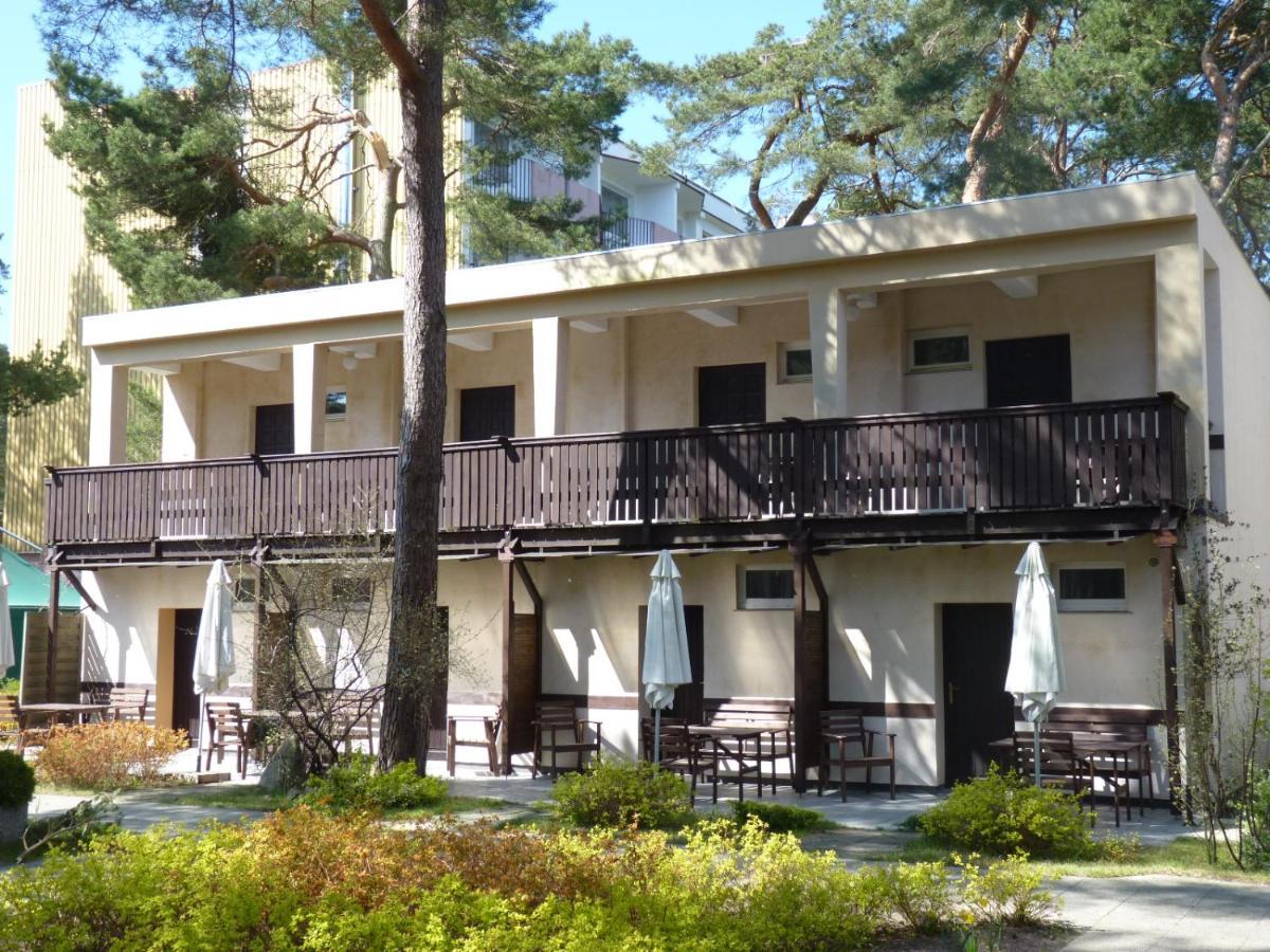 Osrodek Wypoczynkowy W Sosnowym Lesie Hotel Miedzywodzie Bagian luar foto